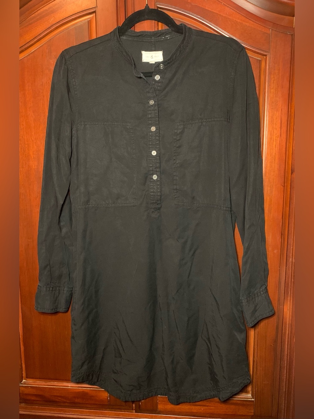 Lou & Grey Black Long-Sleeve Button Tunic Dress